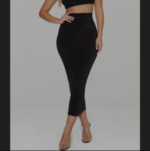 PrettyLittleThing Black Second Skin Slinky Midaxi Skirt. Size US 10. New.
